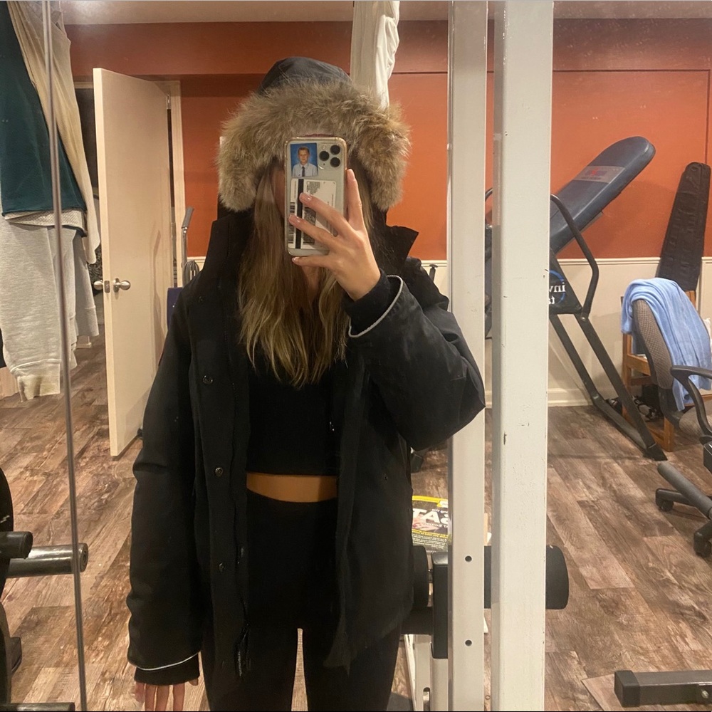 Canada Goose Jacket - Picture 13 of 14